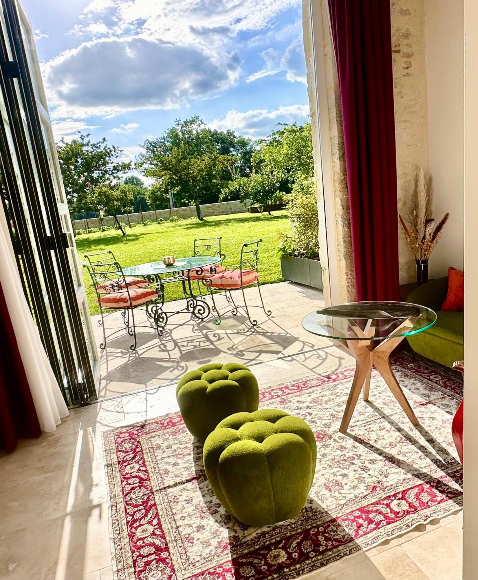 Chateau De Lafont Suites Saint-Vivien  المظهر الخارجي الصورة