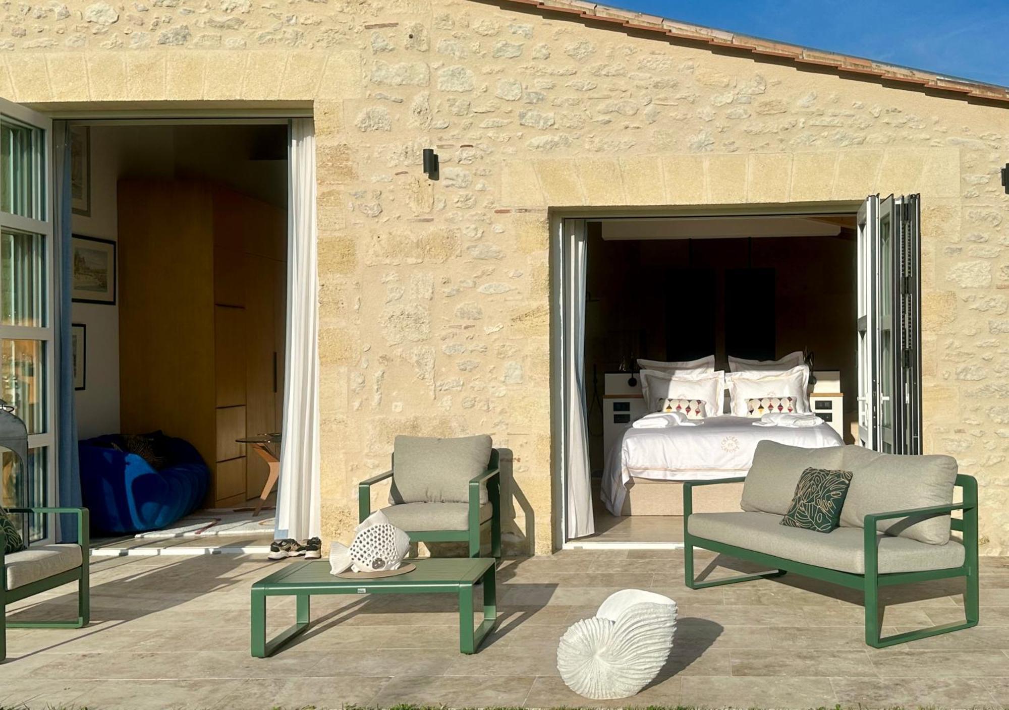 Chateau De Lafont Suites Saint-Vivien  المظهر الخارجي الصورة