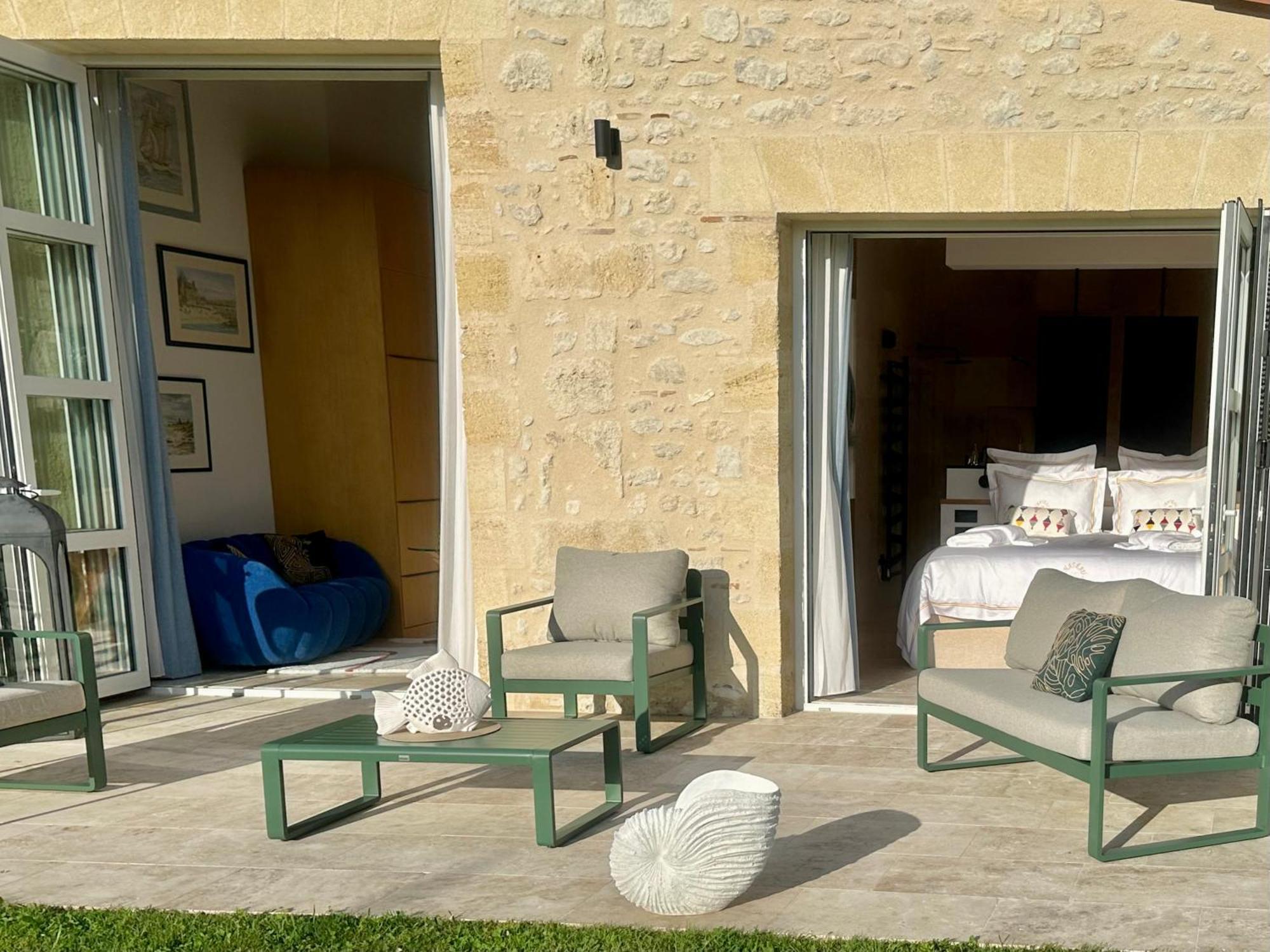 Chateau De Lafont Suites Saint-Vivien  المظهر الخارجي الصورة