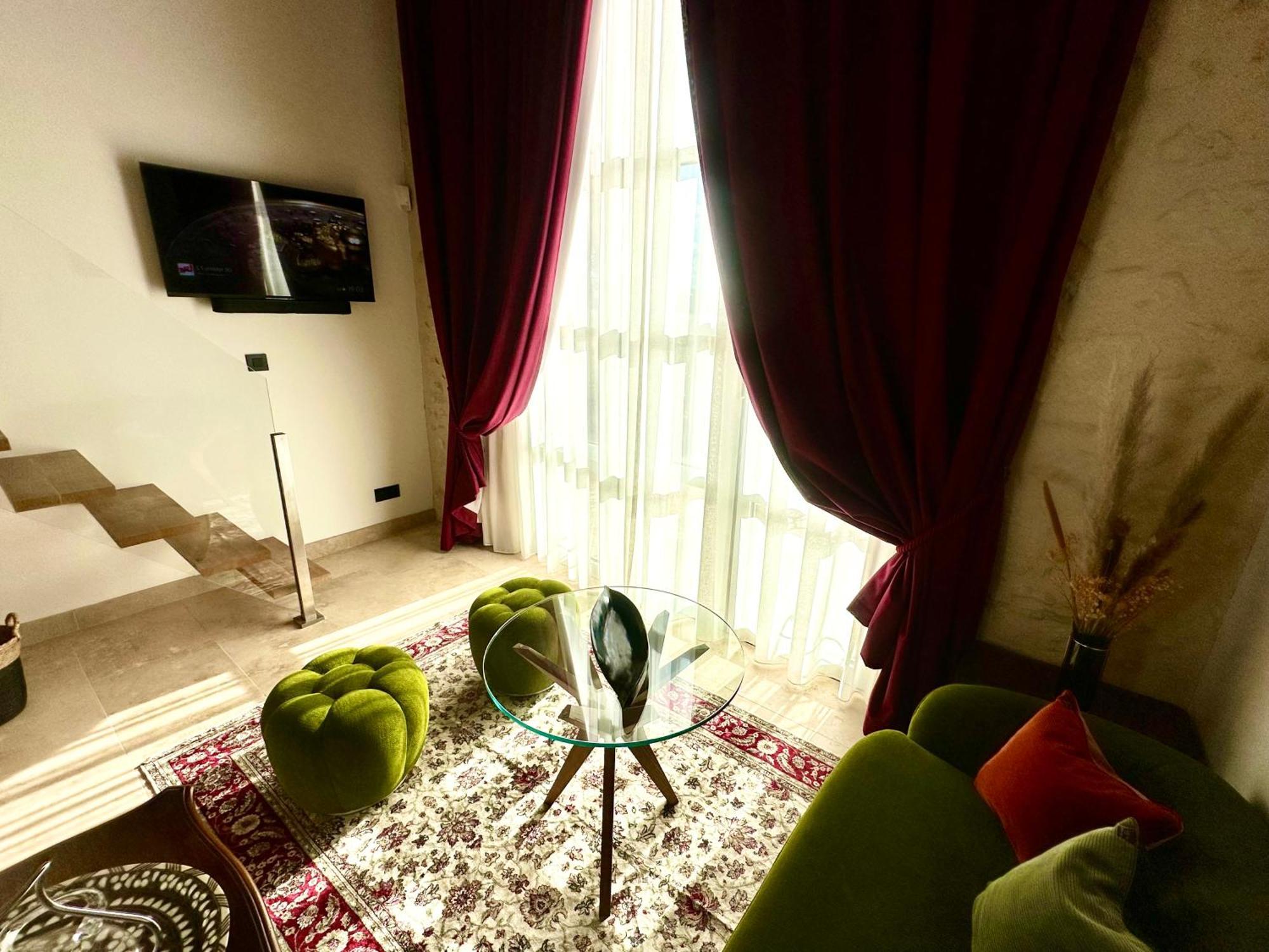 Chateau De Lafont Suites Saint-Vivien  المظهر الخارجي الصورة