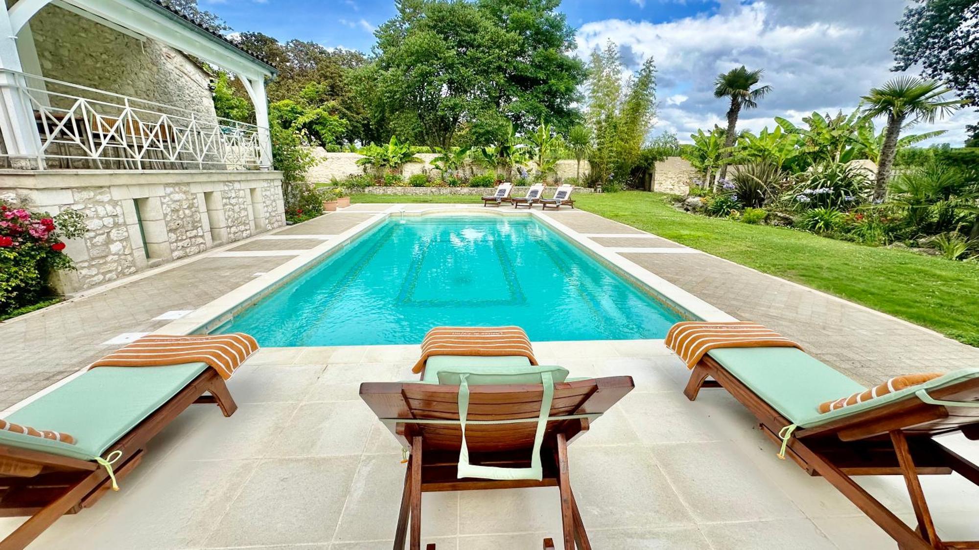 Chateau De Lafont Suites Saint-Vivien  المظهر الخارجي الصورة